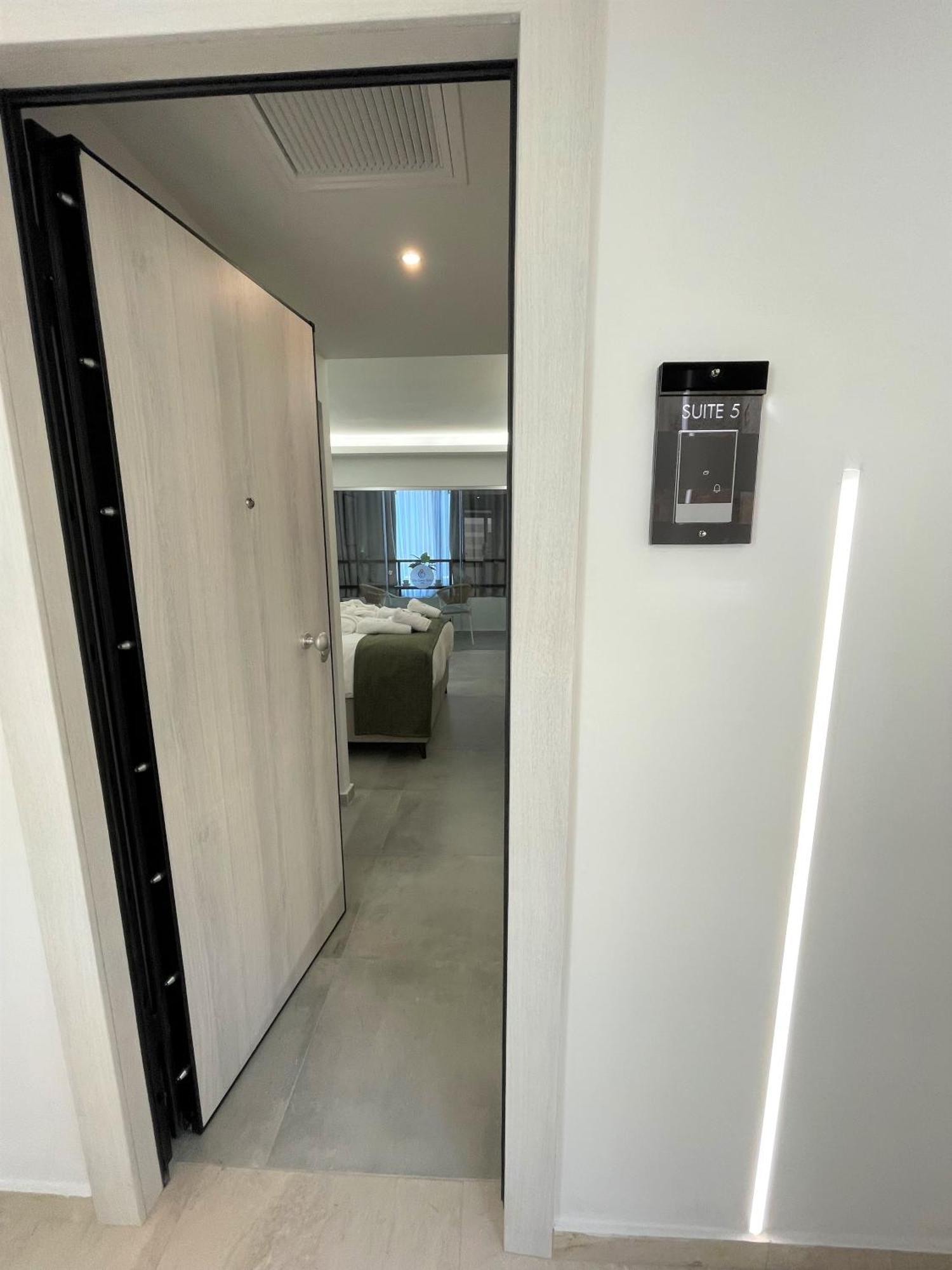 Chic Centre Suites Athens Ngoại thất bức ảnh